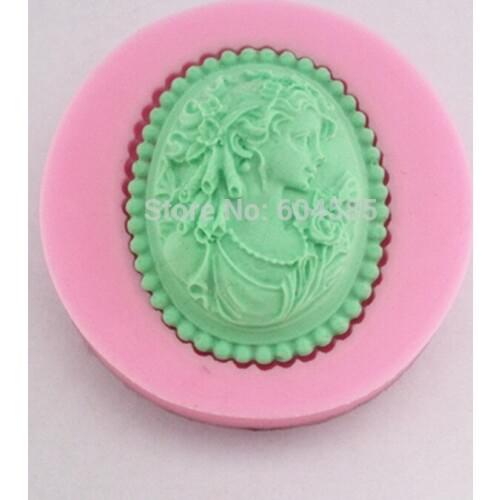 3.9cm Single mini Lady F0188S Fondant Mold Silicone Sugar mini mold Craft Molds DIY Cake Decorating