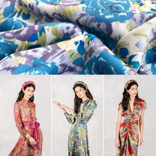 Red and blue Rose Digital Printing 100% Polyester Chiffon Stretch Satin Fabric for Dress Shirt Fashion Design Sewing Cloth