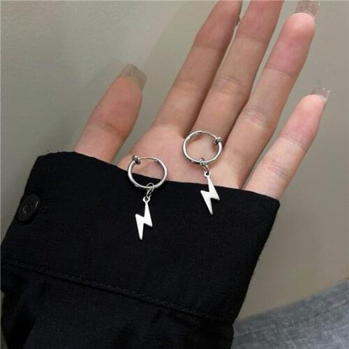 Korean Fashion Womens Jewelry Simple Small Circle Lightning Pendant Earrings Personalized Womens Hip Hop Ear Clip