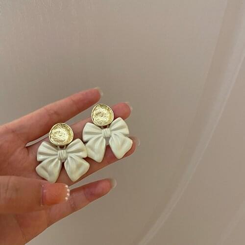 2021 Wholesale Fashion Big Alloy Bow Knot Earrings for Women Girls Sweet White Blue Bow Statement Earrings Jewelry