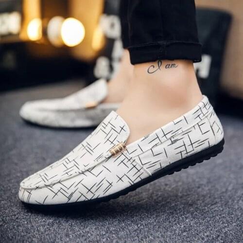 Fashionable New Casual Shoes Luxury Brand Loafers Lightweight Flat Moccasin Breathable Non-Slip Canvas Comfortable Driving Shoes