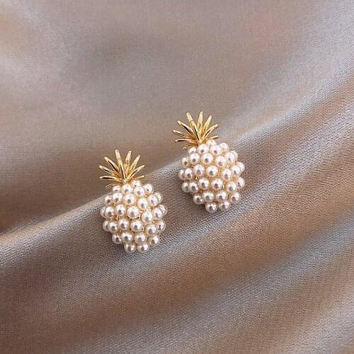 LUBOV New Arrival Geometric Pearl Women Classic Stud Earrings Pineapple Pearl Earrings Female Fashion Earrings Female Jewelry