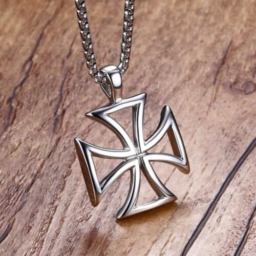 New Vintage Hollow Knights Templar Cross Pendant Necklace For Men Boy Maltese Iron Cross Fashion Stainless Steel Male Jewelry