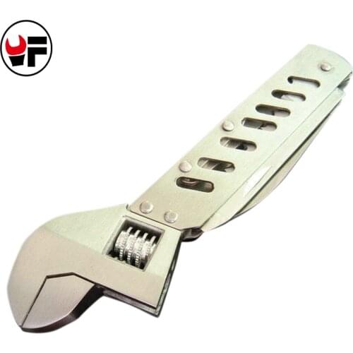 High Quality Multiuseful Universal Use Wrench Plier Knive Screwdriver Set Stainless Steel Combination Foldable Tool DAH017