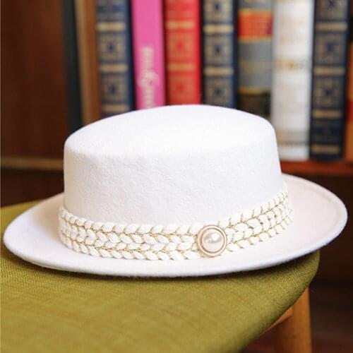 FS White Beads Hat With Ribbon Wool Felt Flat Fedoras Caps Big Brim Hats For Women Retro Bride Church Hats Lady Derby Cloche Cap