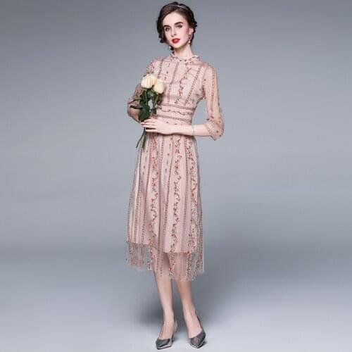 New Summer Embroidery Party Dress Women Half Sleeve Flower Embroidered Slim Waist Vintage Mesh Runway Dress k6716