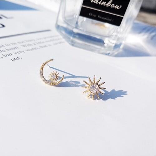 Fashion Stars Moon Asymmetry Stud Earrings Inlay White Small Zircon Simple Golden Jewelry For Women Wedding Dainty Birthday Gift