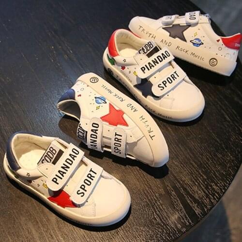 Girls' sports shoes 2021 new Korean childrens shoes spring and autumn board shoes trendy brand boys stars all-match white shoes