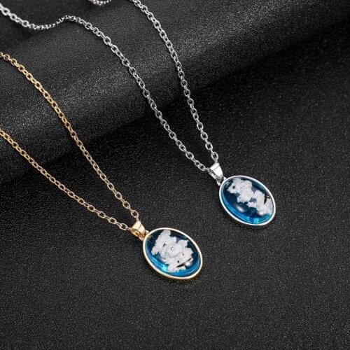 2019 Fashion Creative Handmade Blue Sky White Clouds Eagle Pendant Oval Shape Transparent Resin Necklace Jewelry For Women Men