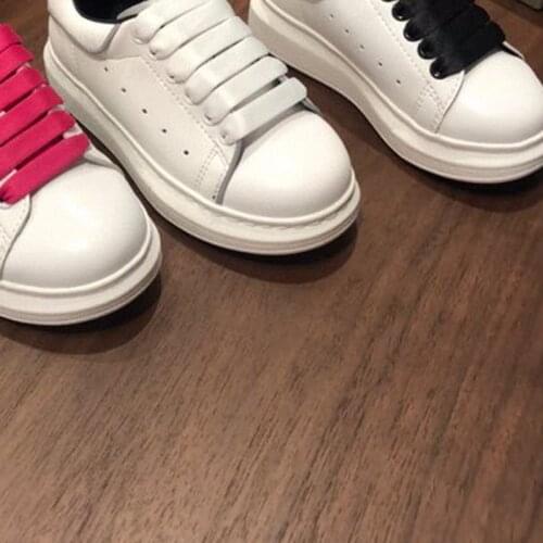 In stock 3 color shoes