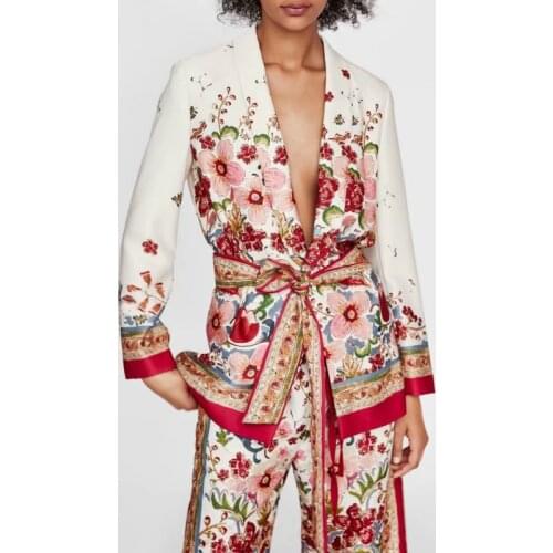 Womens Suit Female 2021 Retro Style Flower Pattern Blazer European-style Casual Holiday Jacket + Pants Suits Pajamas