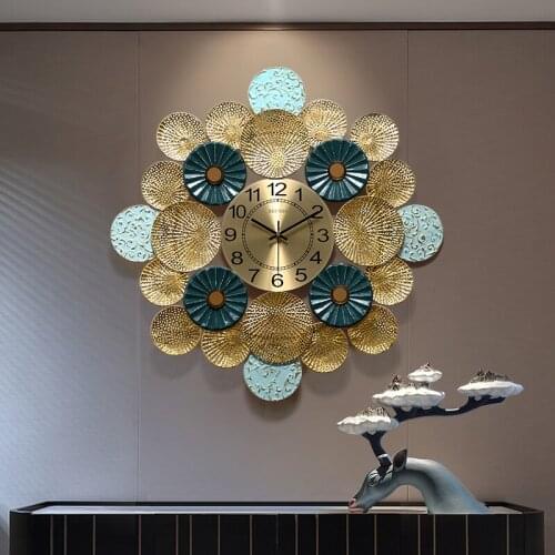 American Luxury Wrought Iron Wall Clock Wall Hanging Crafts Livingroom Home Mute Clock Wall Mural Decoration Hotel Wall Sticker