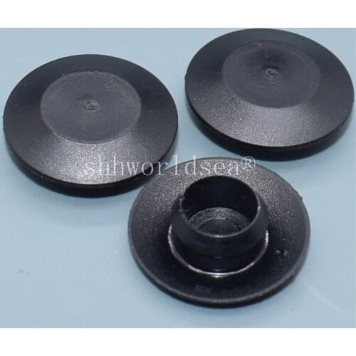 Shhworldsea 100pcs free shipping polyethylene black flush sheet plugs auto platic clips cars plastic fastener clip