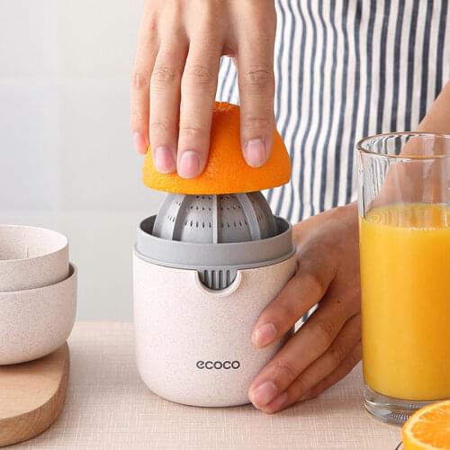 Manual Mini Juicer Portable Lemon Juicer Manual Lemon Orange Citrus Juicer Multifunctional Juicer Blender Bottle 3 Colors