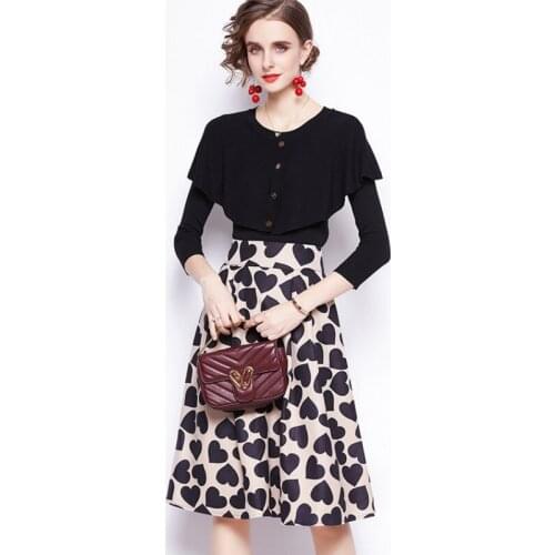 Runway Design Autumn Womens Suit Black Cloak Knitting Long Sleeve Top＋High Waist Love Pattern A-Line Midi Skirt 2 Pieces Sets
