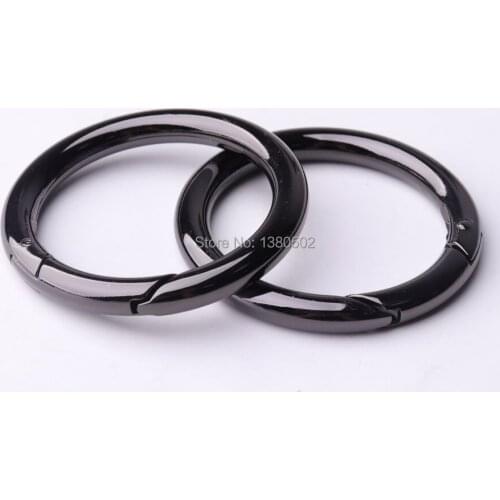 10pcs /lot 48*38*5mm O ring black color Spring Ring Clip Buckles key chain Leather Bag Belt accessories