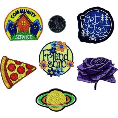 New Arrival Space Floral Embroidered Patches Iron on Pizza Rose Flower Appliques 3D Diy Round Patch for Clothes Coats Stickers