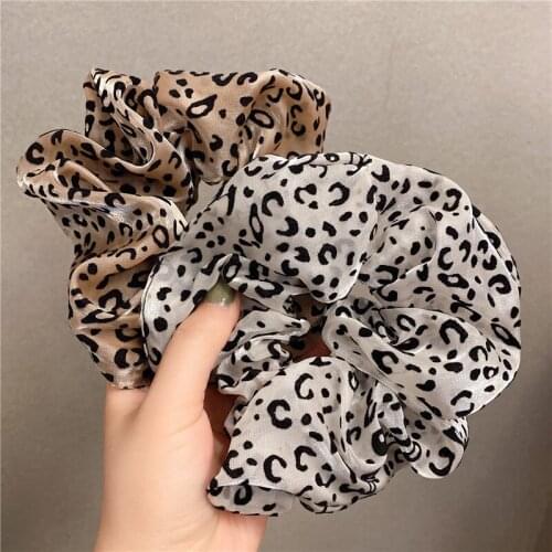 Women Lady Fashion Elastic Hair Ring Luxury Pearl chain Hair Rubber bands Rope Headbands Ties Hair Accessories for Women & Girls