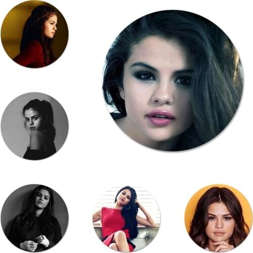 Girl singer Selena Gomez Badge Brooch Pin Accessories For Clothes Backpack Decoration gift 58mm