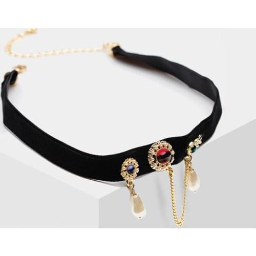 Amorita boutique trendy black velvet gem choker necklace