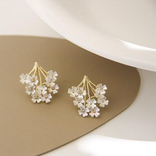 2021 Wholesale South Korea Small Fresh Sweet Cute Flower Crystal Temperament Geometric Pearl Zircon Earrings Jewelry Earrings