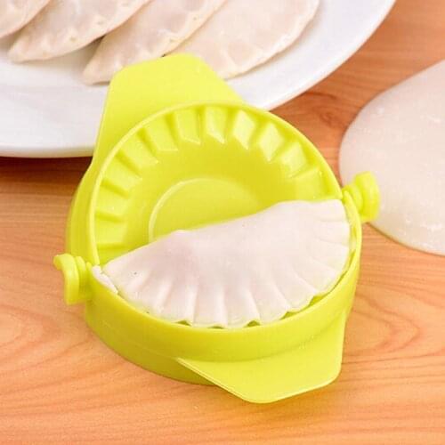 Kitchen Tools DIY Creative Plastic Pinch Dumpling-maker Manual Dumpling-making Machine Color Random Delivered