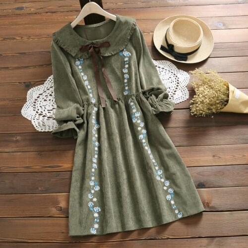 2020 New Vintage Corduroy Women Shirt Dress Floral Embroidery Elegant Autumn Midi Dress Elegant Preppy Party Dresses Vestidos