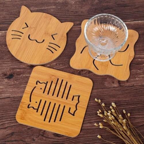Heat Insulation Wood Hollow Cartoon Pattern Pot Holder for Daily Use