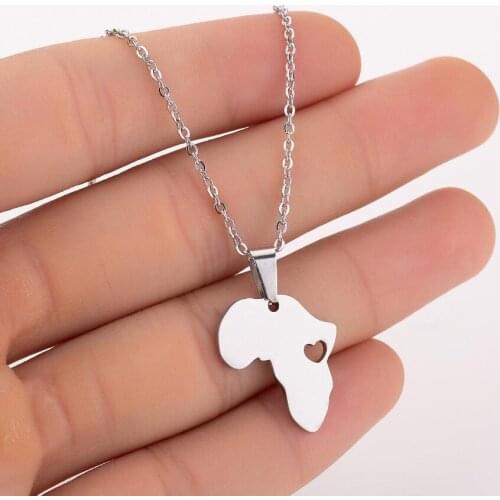 Round Stainless Steel World Map African Map Necklace Women Heart Choker Necklaces Globe Love Country Gift Fashion Enthic Jewelry