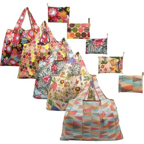 Foldable shopping bag