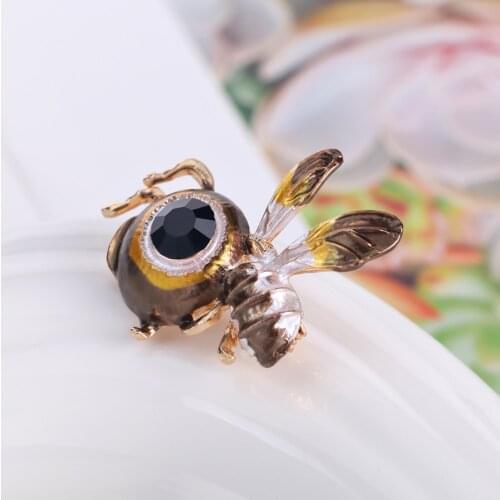 Big Eyes Bee Insect Brooches for Women Enamel Brooch Pins Jewelry Accessories