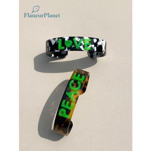 FlaneurPlanet Tortoise Shell Personalized Name Bangle Slim Neon Word Bangle Cuffs Bracelet