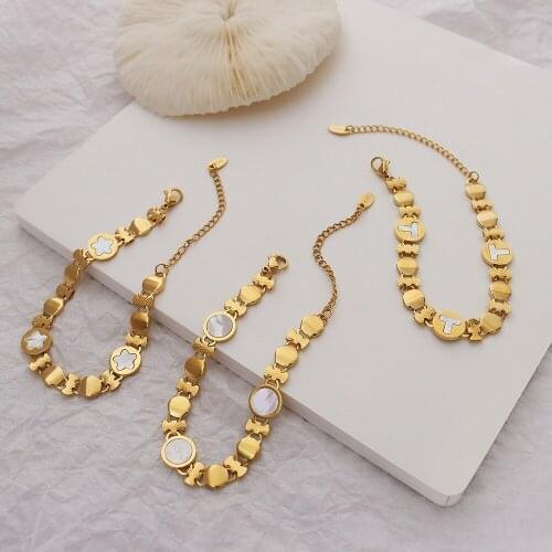 YAONUAN Trendy All-match Gold Plated Bracelet For Women White Sea Shell Geometry Titanium Steel Chain Wrist Fashion Jewelry Gift