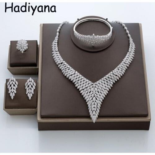 Jewelry Set HADIYANA Zircon Wedding Stainless Steel Jewelry Sets Luxury Elegant For Women High Quality TZ8007 Accessoire Femme