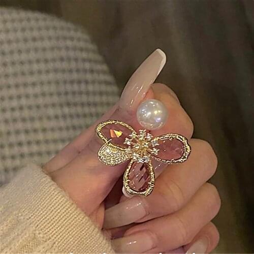 New design fashion jewelry exaggerated pink crystal flower pearl ring luxury shiny womens opening adjustable wedding ring