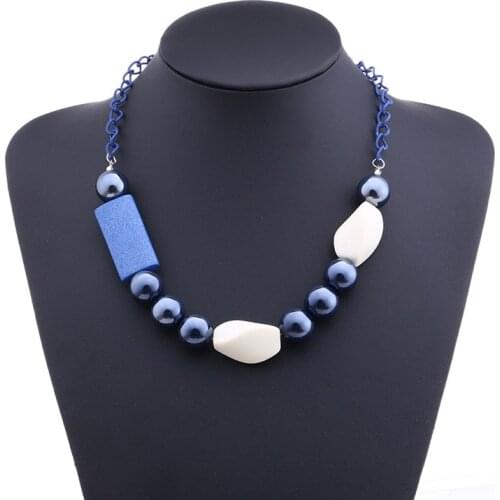 Fashion Acrylic Bead Pendant Necklace For Women Geometric Wood Metal Choker Sweaters Chain Accessories Jewelry Charms Party Gift