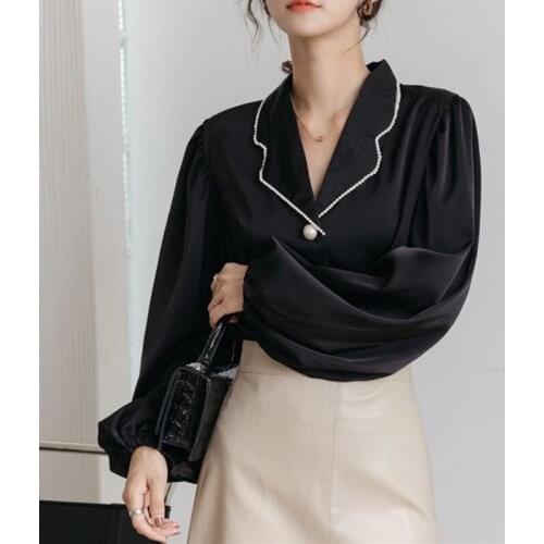 2021 Fall Blouses For Women Pearl Patchwork V Neck Flared Sleeves White Solid Chiffon Shirts Fashion Loose Female Tops 9331