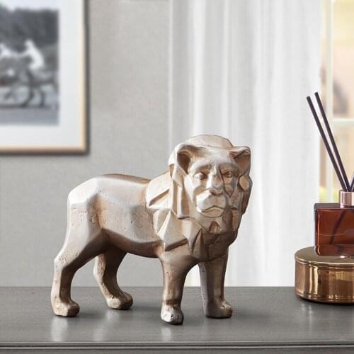 NEW FASHION MODERN AMERICAN HOME LIVING ROOM DECORATIONS INDIAN IMPORTS GEOMETRIC ART LION ORNAMENTS CRAFTS ANIMAL MODERN RESIN