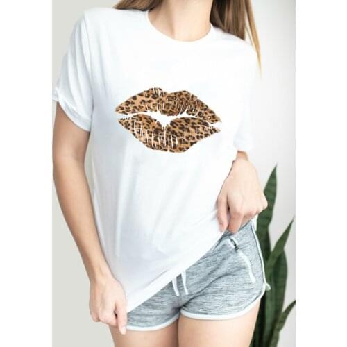 Cute Leopard Lips Print T-shirt Funny Women Graphic Tee Shirt Top Aesthetic Summer 90s Tumblr Hipster Cotton Tshirt Streetwear