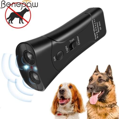 Benepaw Ultrasonic Dog Repeller Durable Effective Safe Deterrents Chaser Pet Trainer With LED Flashlight Dog Bark Control Device