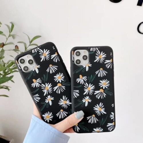 GYKZ Daisy Flower Pattern Phone Case For iPhone 11 Pro XR X XS MAX SE 2020 7 8 6Plus Black Silicone Floral Back Cover Soft Coque