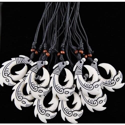12PCS Faux Yak Bone New Zealand Tribal Maori Hei Matau Fish Hook Surfer Necklace Choker Gift MN518