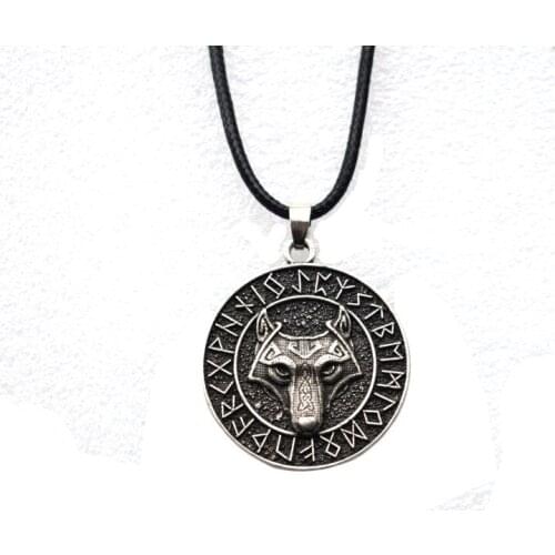 12pcs Elder Futhark Vegvisir Runic Wolf Pendant Necklace Original Animal Wicca Jewelry