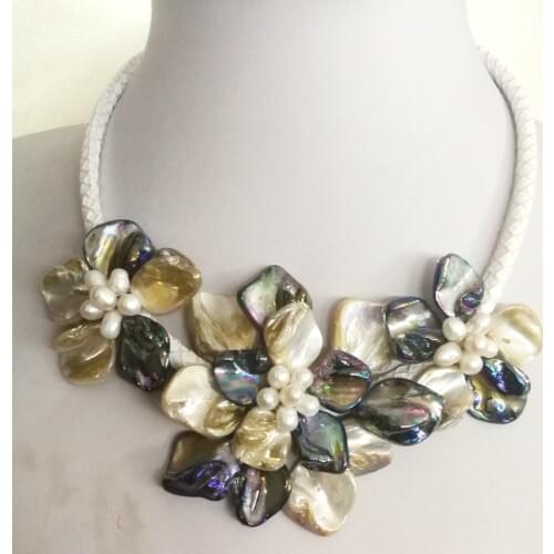 3 black white Flowers Classic Jewelry white natural pearl handmade shell pendant Women necklace 45cm 18