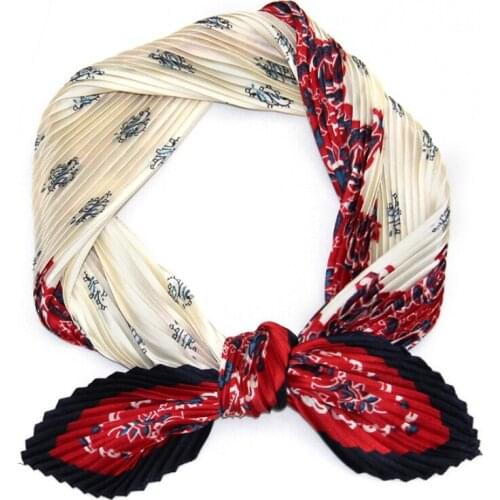Silk Neck Small Scarf Luxury Bandana Woman Fashion 2021 Four Season Crinkle Pleated Paisley Print Square Headwear Hankerchief