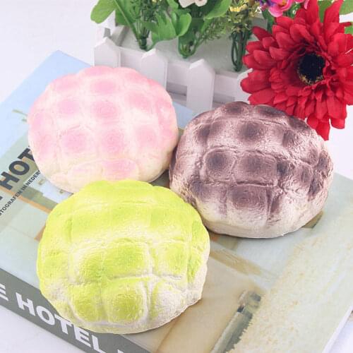 Antistress Jumbo Pineapple Buns Squishy Super Slow Rising Bread Scented Squeeze Toy Bag Straps Hand Pillow Toys 1pc Phone Straps