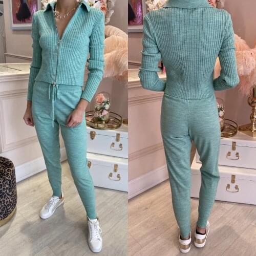 2021 Womens Lapel Navel Exposed Sweater and Trousers Suit Fashion Solid Color Long Sleeve Cardigan and Skinny Long Pants