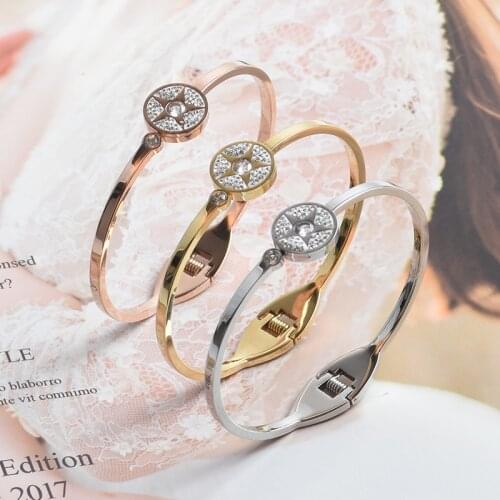 Star Crystal Spring Clasp Bangles Bracelets For Women Girls Stainless Steel Fashion Luxury Bangle Bracelet Jewelry Gift