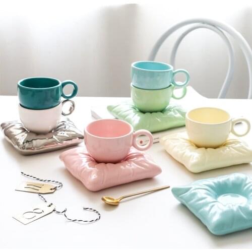 European Cartoon Ceramic Coffee Cup Ice Cream Dessert Cup with Saucer Spoon Christmas Gift Cute Art Mug Living Room Office Decor