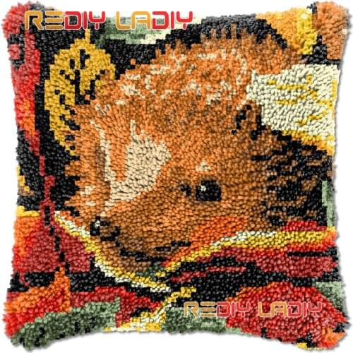 Latch Hook Cushion Cover Hedgehog Needlepoint Kits Chunky Acrylic Yarn Crocheting Pillow Case Arts & Crafts